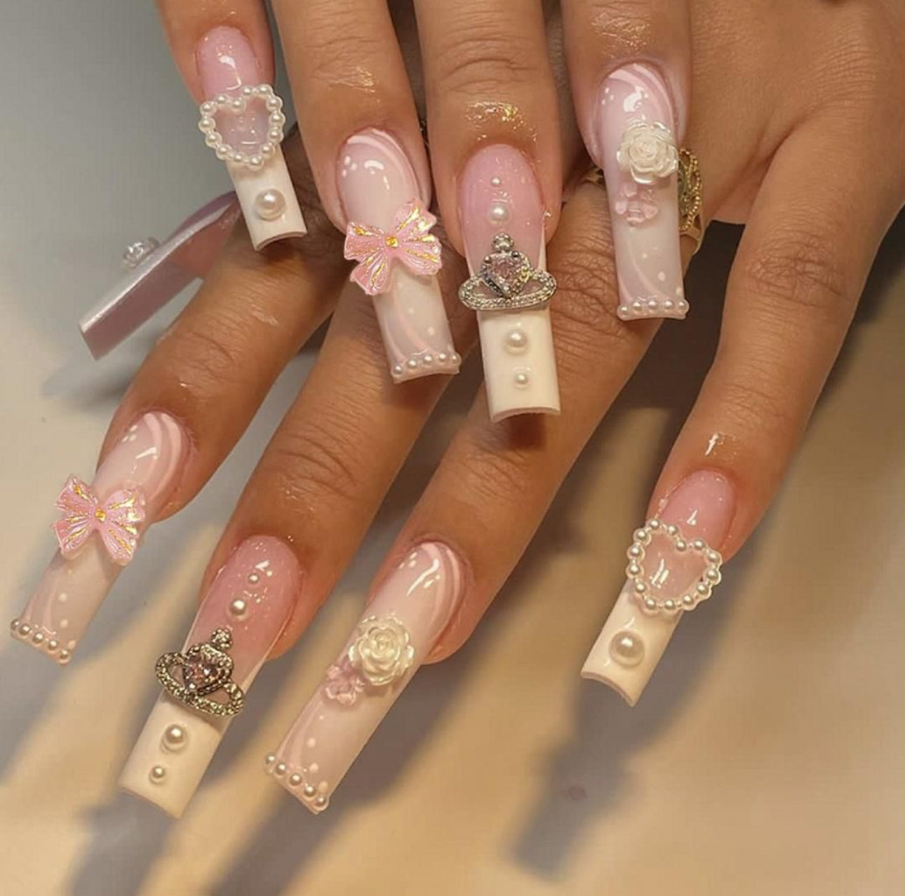 Press On Nails (pink)